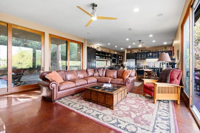 2810 Three Peaks Lane, Julian, CA 92036