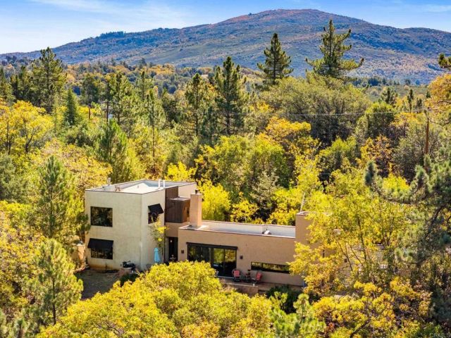 2810 Three Peaks Lane, Julian, CA 92036