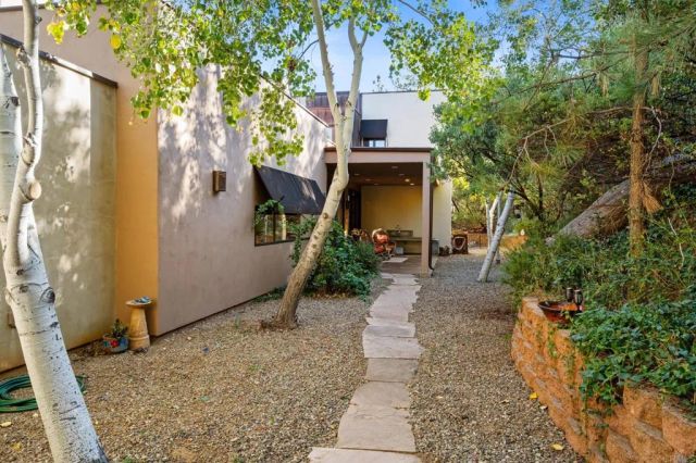 2810 Three Peaks Lane, Julian, CA 92036