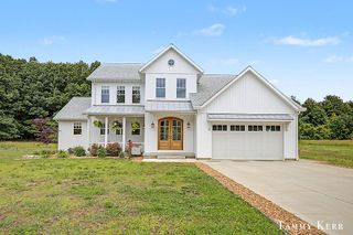 7067 118th Avenue, Fennville, MI 49408