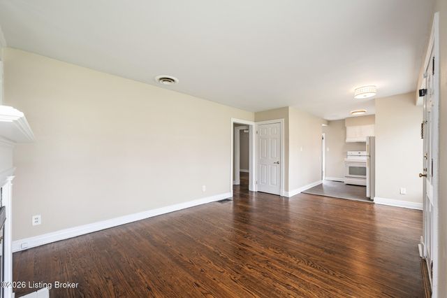 3934 Kennison Ave, Louisville, KY 40207