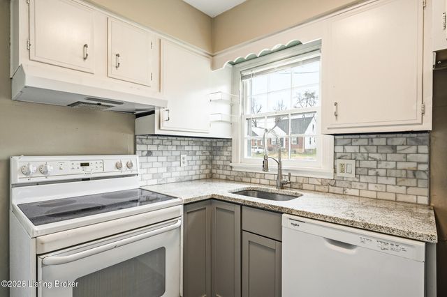 3934 Kennison Ave, Louisville, KY 40207