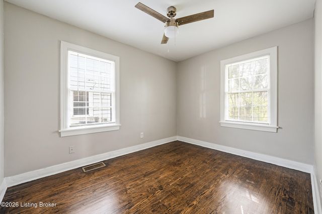 3934 Kennison Ave, Louisville, KY 40207