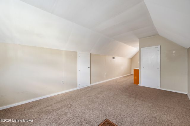 3934 Kennison Ave, Louisville, KY 40207