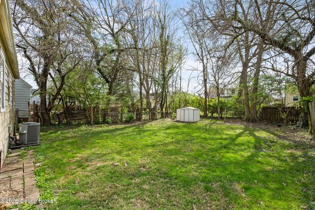 3934 Kennison Ave, Louisville, KY 40207