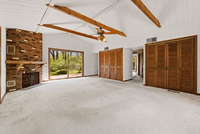8623 W Algoma Road, Palos Park, IL 60464