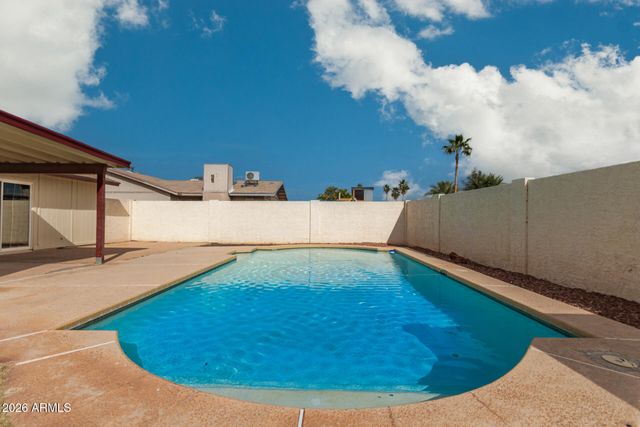 5915 S PARKSIDE Drive, Tempe, AZ 85283