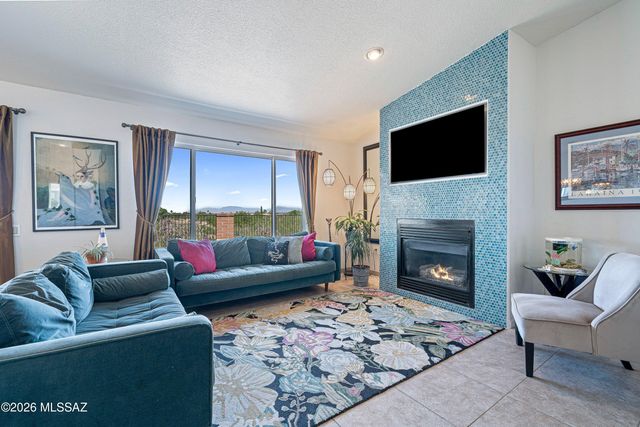 1858 W Placita De Agosto, Green Valley, AZ 85622