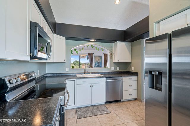1858 W Placita De Agosto, Green Valley, AZ 85622
