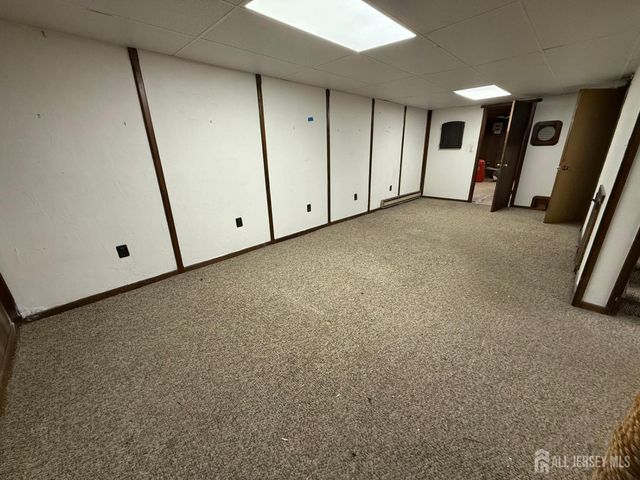 35 Thompson Avenue, Fords, NJ 08863