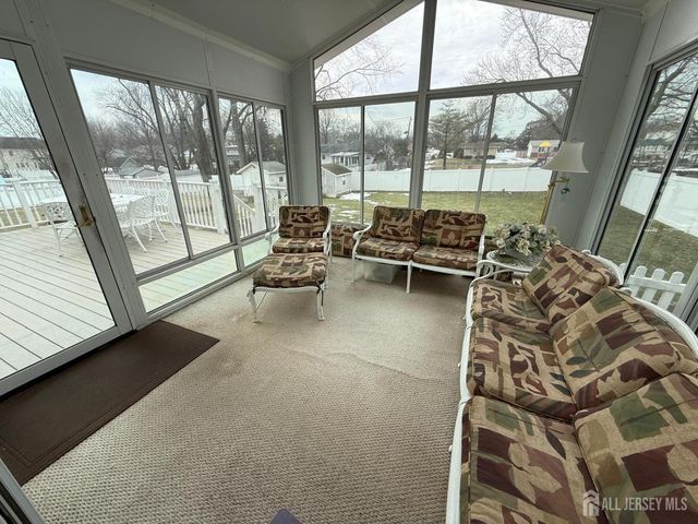 35 Thompson Avenue, Fords, NJ 08863