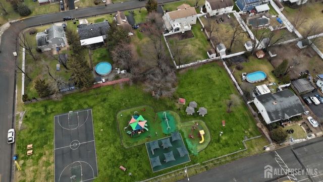 35 Thompson Avenue, Fords, NJ 08863