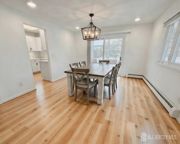 35 Thompson Avenue, Fords, NJ 08863