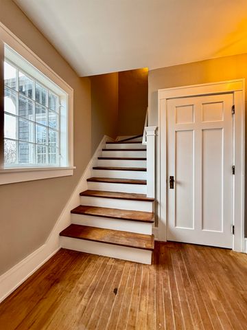 28 Leach Avenue, Franklin, NH 03235