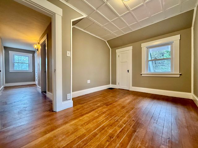 28 Leach Avenue, Franklin, NH 03235