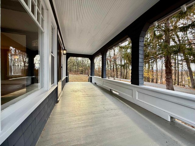 28 Leach Avenue, Franklin, NH 03235