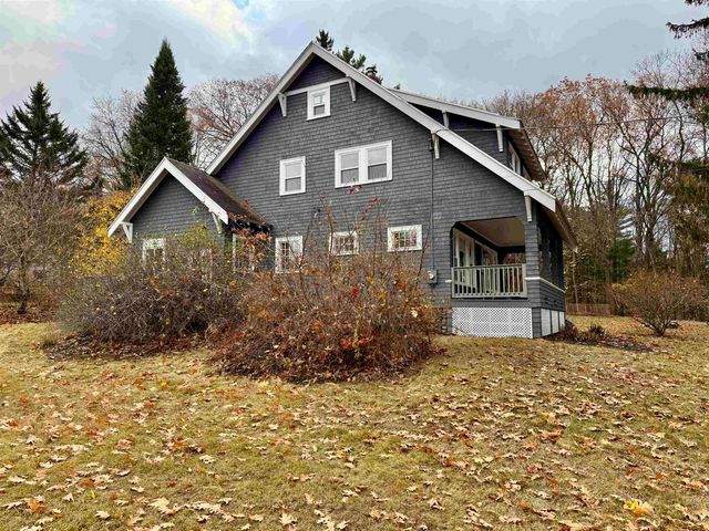 28 Leach Avenue, Franklin, NH 03235