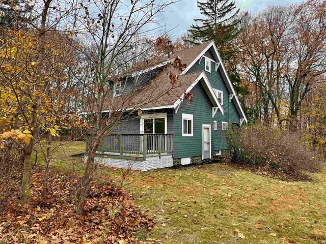 28 Leach Avenue, Franklin, NH 03235