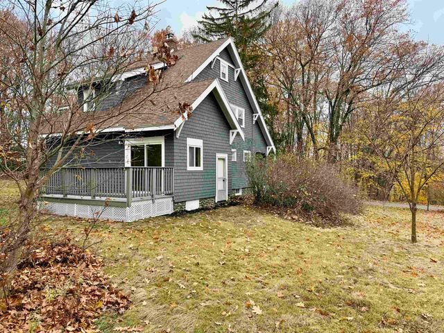 28 Leach Avenue, Franklin, NH 03235