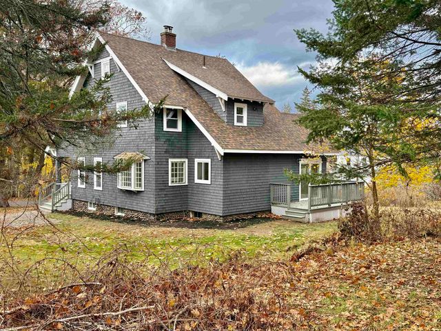 28 Leach Avenue, Franklin, NH 03235