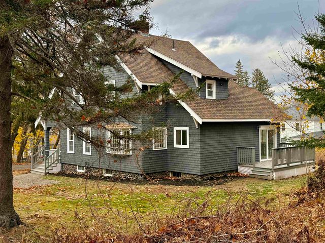 28 Leach Avenue, Franklin, NH 03235