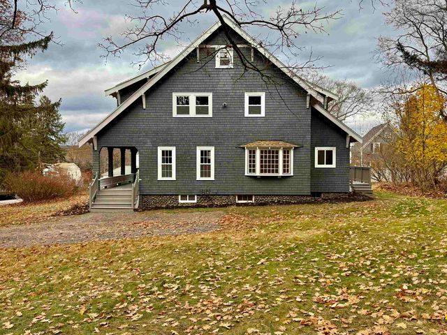 28 Leach Avenue, Franklin, NH 03235