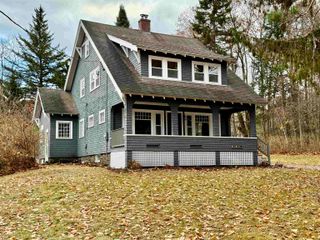28 Leach Avenue, Franklin, NH 03235