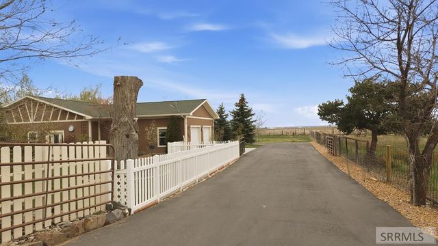 5934 S 45th W, Idaho Falls, ID 83401