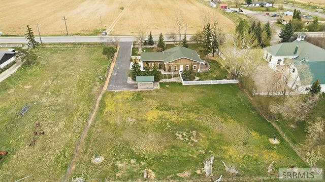 5934 S 45th W, Idaho Falls, ID 83401