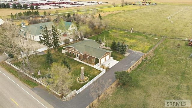 5934 S 45th W, Idaho Falls, ID 83401