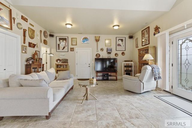 5934 S 45th W, Idaho Falls, ID 83401