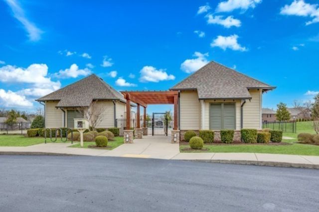 3107 Oxford Dr, Mount Juliet, TN 37122