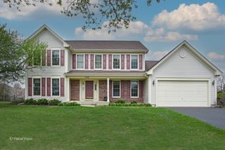 1740 Kensington Drive, Algonquin, IL 60102