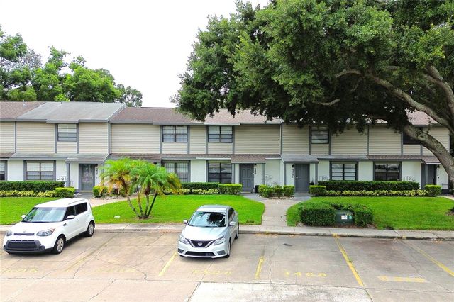 3408 OAK TRAIL COURT, Tampa, FL 33614