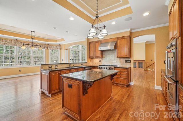 304 Pine Forest Trace, Hendersonville, NC 28739