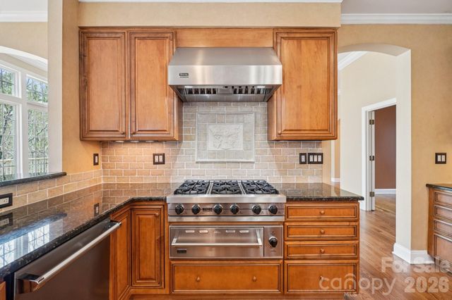 304 Pine Forest Trace, Hendersonville, NC 28739