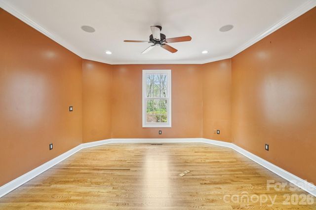 304 Pine Forest Trace, Hendersonville, NC 28739