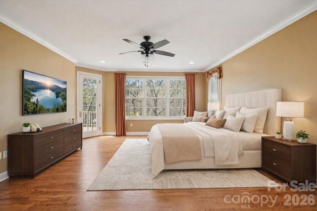 304 Pine Forest Trace, Hendersonville, NC 28739