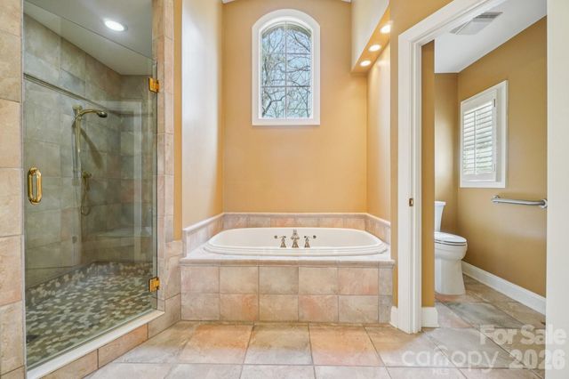 304 Pine Forest Trace, Hendersonville, NC 28739