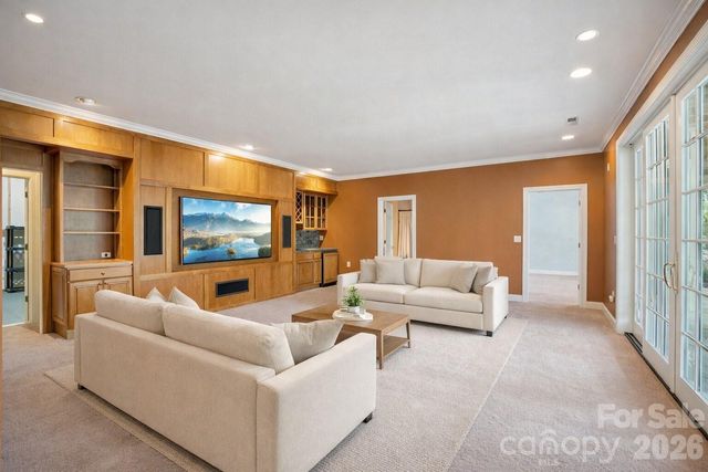 304 Pine Forest Trace, Hendersonville, NC 28739