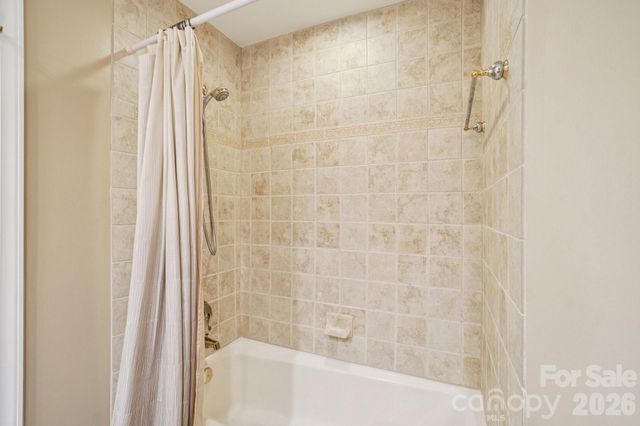 304 Pine Forest Trace, Hendersonville, NC 28739
