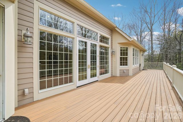 304 Pine Forest Trace, Hendersonville, NC 28739