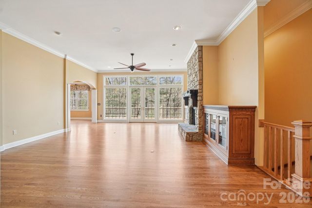 304 Pine Forest Trace, Hendersonville, NC 28739