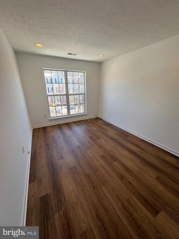 4008 ENDERS LN, Bowie, MD 20716