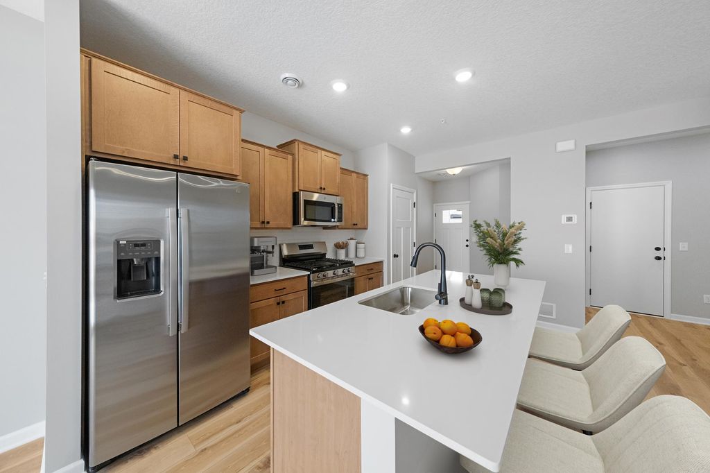 10340 Birchwood Circle, Victoria, MN 55318