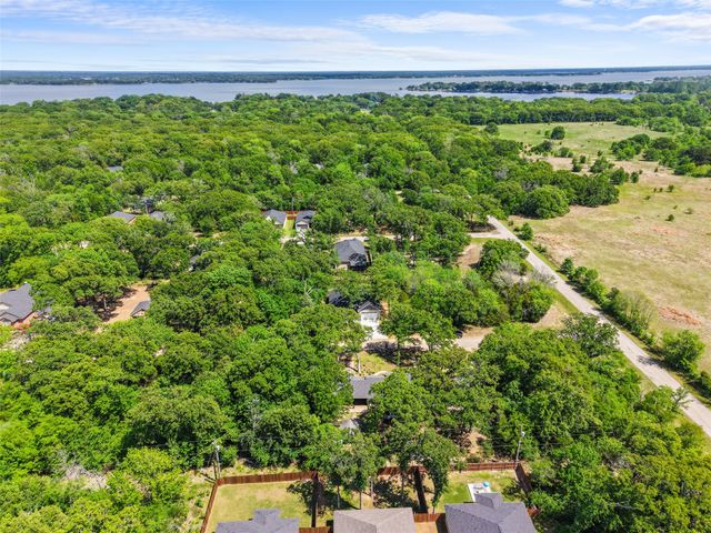 108 Parkside Drive, Trinidad, TX 75163
