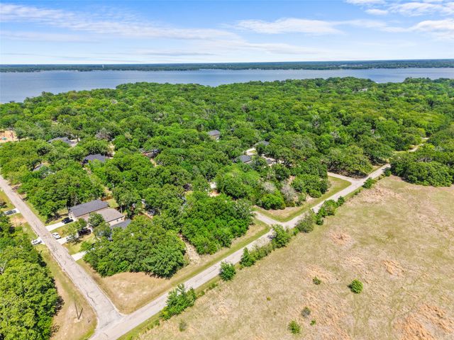 108 Parkside Drive, Trinidad, TX 75163