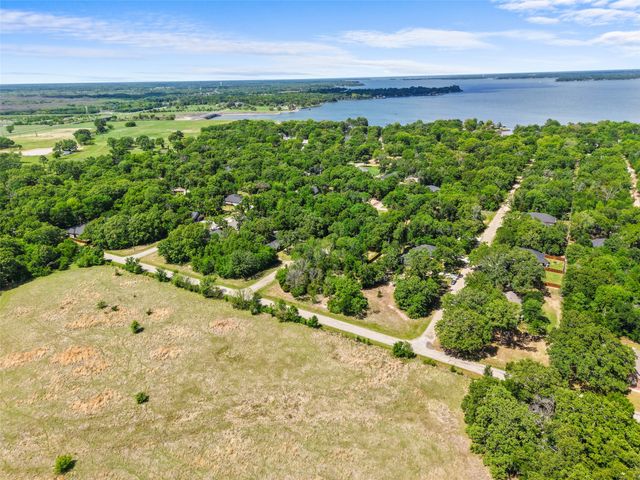 108 Parkside Drive, Trinidad, TX 75163