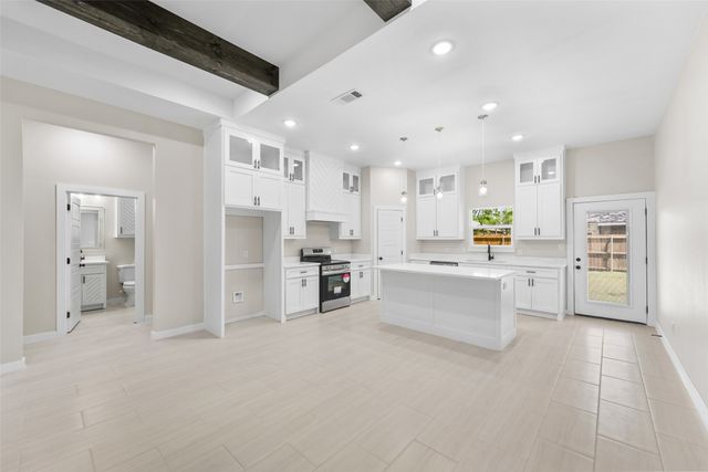 108 Parkside Drive, Trinidad, TX 75163