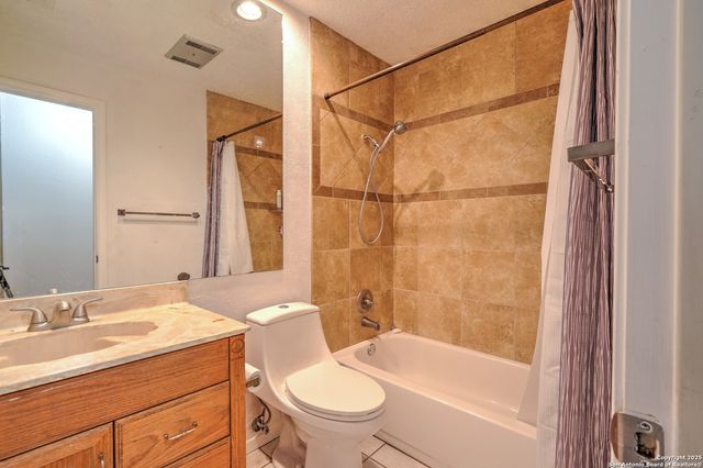 16535 Fox Knl, San Antonio, TX 78247